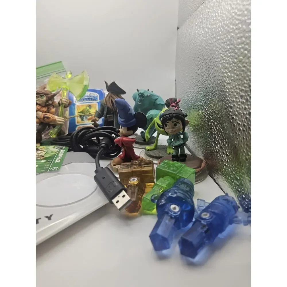 Skylanders Any Portal 60 Cards Figures w/stickers 3 Games 4 Posters Portal Lot